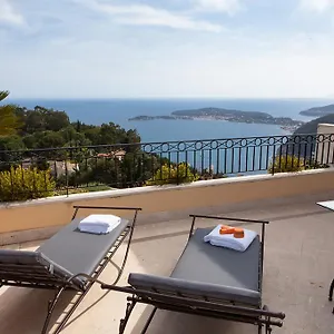 https://appartement-letoile-deze.fr-provencehotel.com
