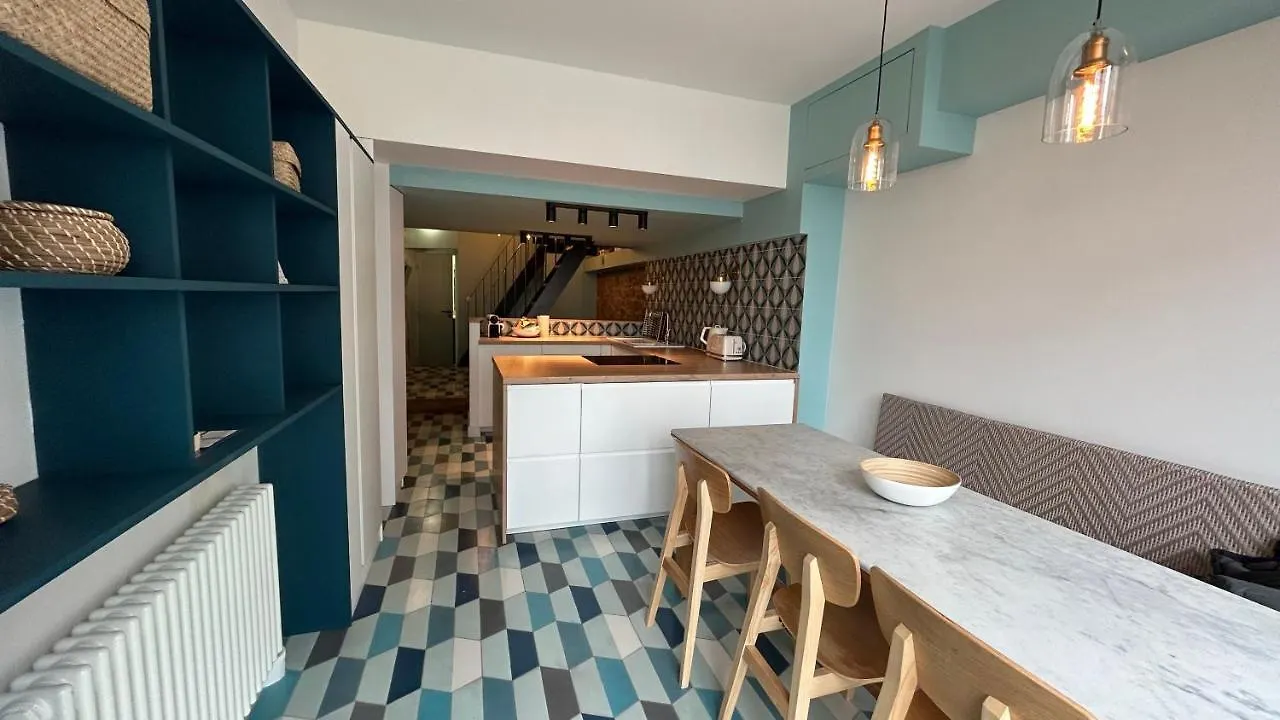 Appartement Atypique Au Pied Du Sacre Coeur Paris 0*,  France