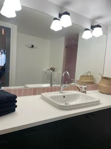 Appartement Atypique Au Pied Du Sacré Cœur Paris France